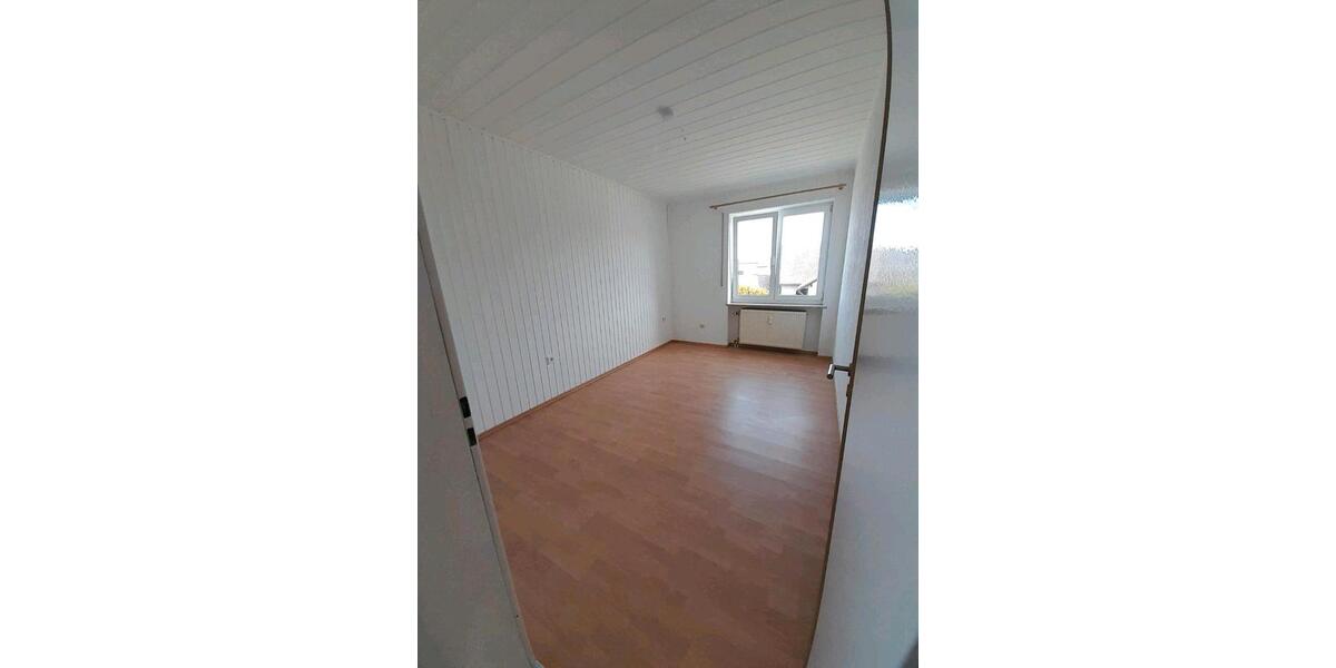 Etagenwohnung Königsmoos - 3 Zimmer, 87 m&sup2;, 850&euro; | Angebot:26409774