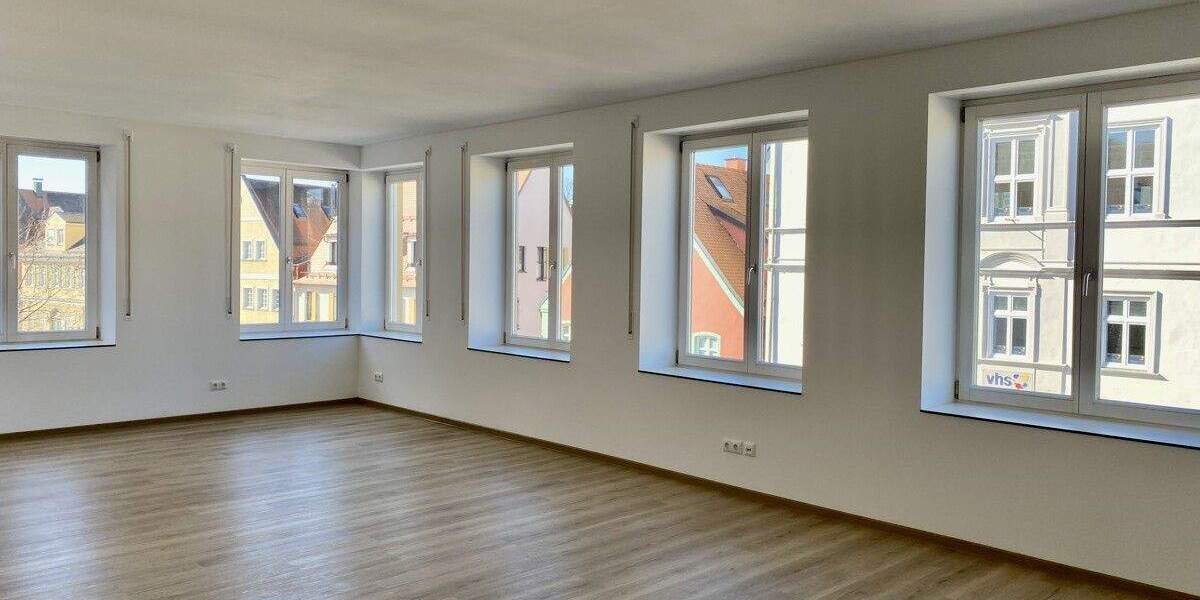 Etagenwohnung Schrobenhausen - 3 Zimmer, 127 m&sup2;, 1.275&euro; | Angebot:25682861