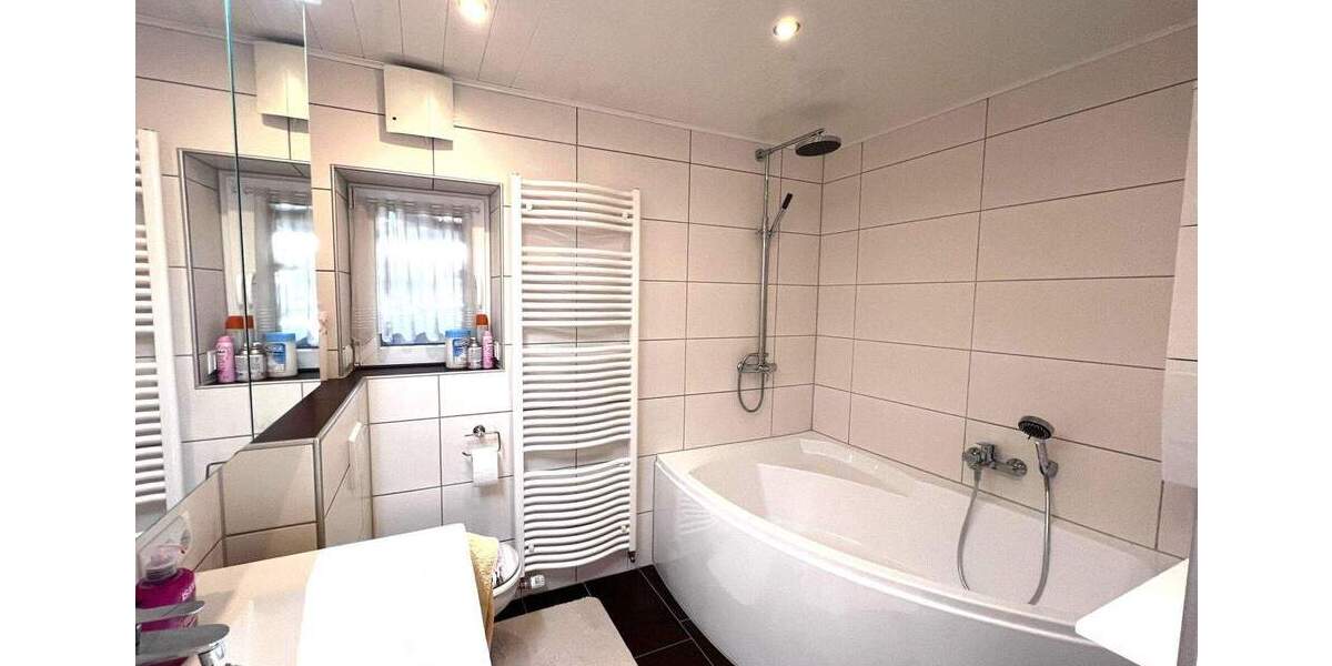 Mehrfamilienhaus, Wohnhaus Manching - 4 Zimmer, 135 m&sup2;, 489.000&euro; | Angebot:25701102