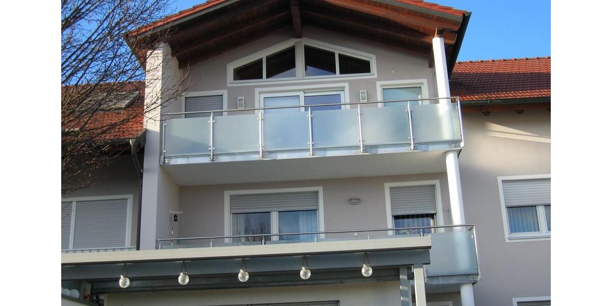 Dachgeschoßwohnung Ingolstadt Nordost - 3 Zimmer, 120 m&sup2;, 1.250&euro; | Angebot:25613997