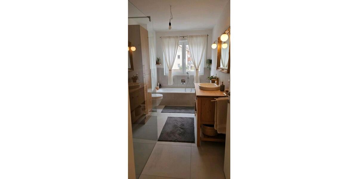 Erdgeschoßwohnung Neustadt an der Donau - 3.5 Zimmer, 91 m&sup2;, 425.000&euro; | Angebot:25930414