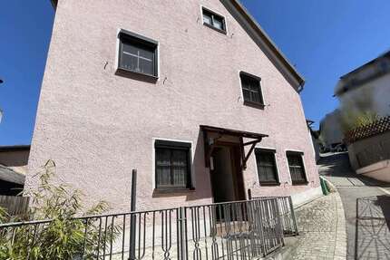 Haus Altmannstein - 5 Zimmer, 127 m&sup2;, 150.000&euro; | Angebot:26463152