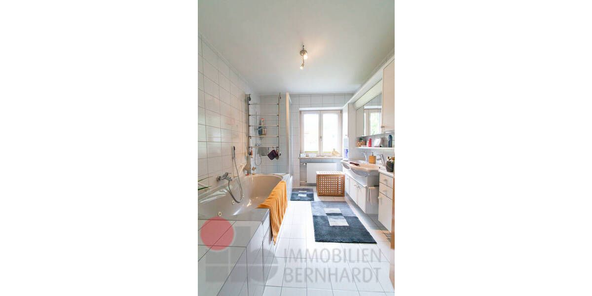 Einfamilienhaus Eichstätt / Landershofen Landershofen - 7 Zimmer, 222 m&sup2;, 795.000&euro; | Angebot:26410261