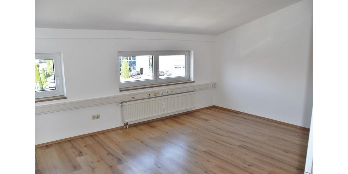 Gewerbeobjekt Karlskron - 900&euro; | Angebot:23120228