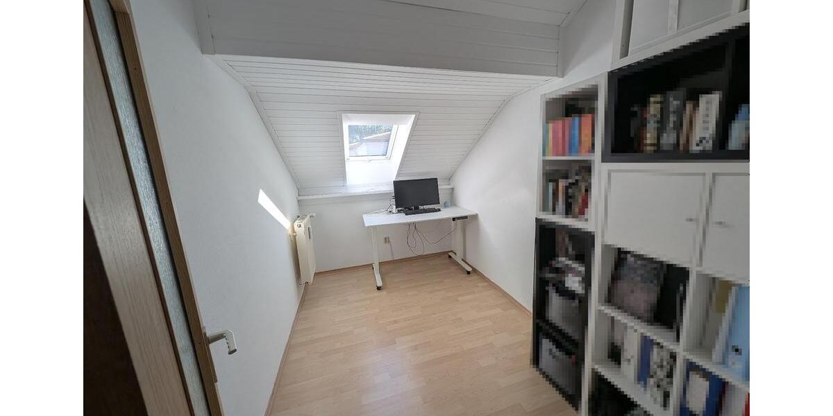Dachgeschoßwohnung Ingolstadt Münchener Straße - 2.5 Zimmer, 65 m&sup2;, 980&euro; | Angebot:27611842