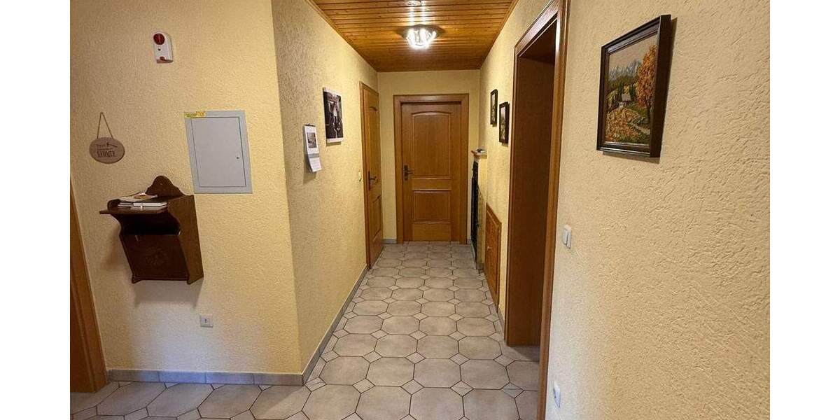 Mehrfamilienhaus, Wohnhaus Neuburg an der Donau Heinrichsheim - 6 Zimmer, 208 m&sup2;, 719.000&euro; | Angebot:25729938