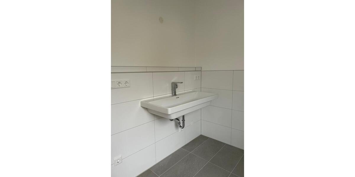 Etagenwohnung Großmehring - 4 Zimmer, 103 m&sup2;, 950&euro; | Angebot:25232321