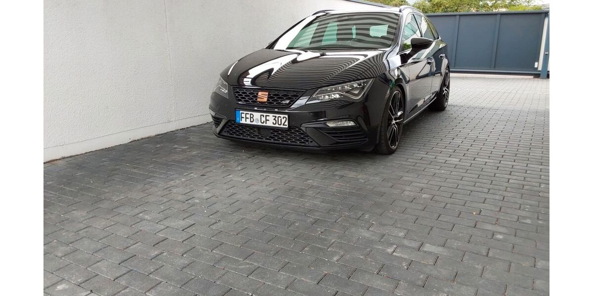 Cupra Leon 97.000 km 23.500 &euro; Ingolstadt 85053