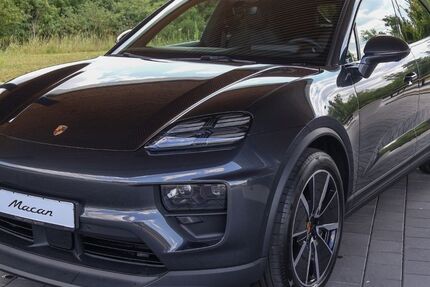 Porsche Macan 10.500 km 99.880 &euro; Ingolstadt 85053