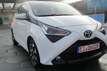 Toyota Aygo (X) 87.000 km 9.990 &euro; Ingolstadt 85055