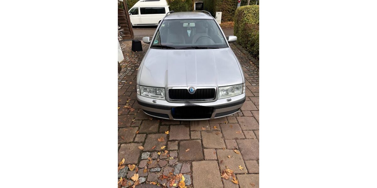 Skoda Octavia 218.349 km 700 &euro; Schrobenhausen 86529