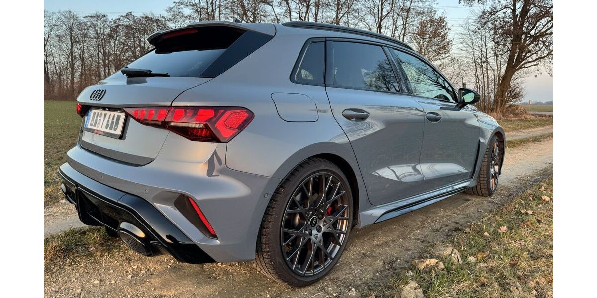 Audi RS3 13.000 km 68.300 &euro; Hepberg 85120