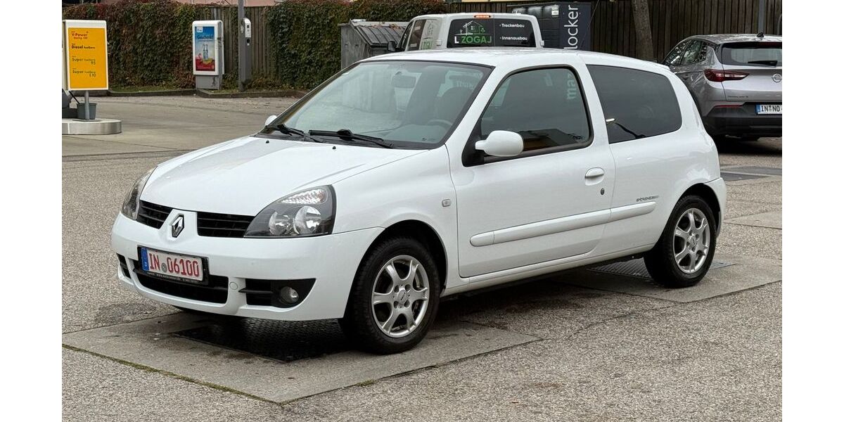 Renault Clio 120.000 km 2.399 &euro; Ingolstadt 85057