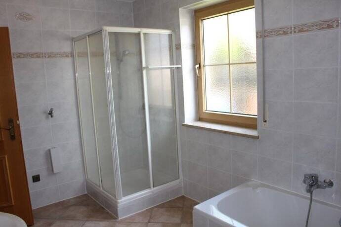 Mehrfamilienhaus, Wohnhaus Wellheim - 8 Zimmer, 260 m&sup2;, 745.000&euro; | Angebot:25706385