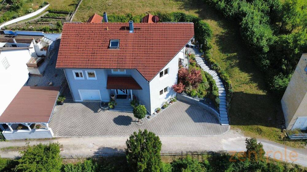 Einfamilienhaus Altmannstein Neuenhinzenhausen - 6 Zimmer, 220 m&sup2;, 680.000&euro; | Angebot:25728689