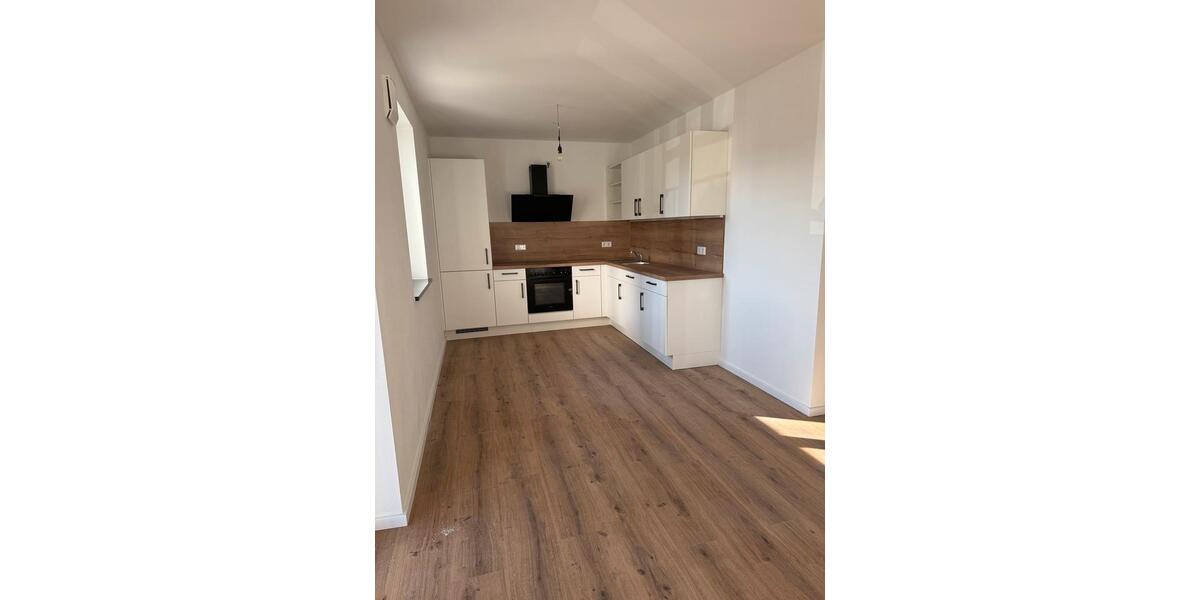 Erdgeschoßwohnung Neustadt an der Donau - 1 Zimmer, 96 m&sup2;, 1.250&euro; | Angebot:25702455