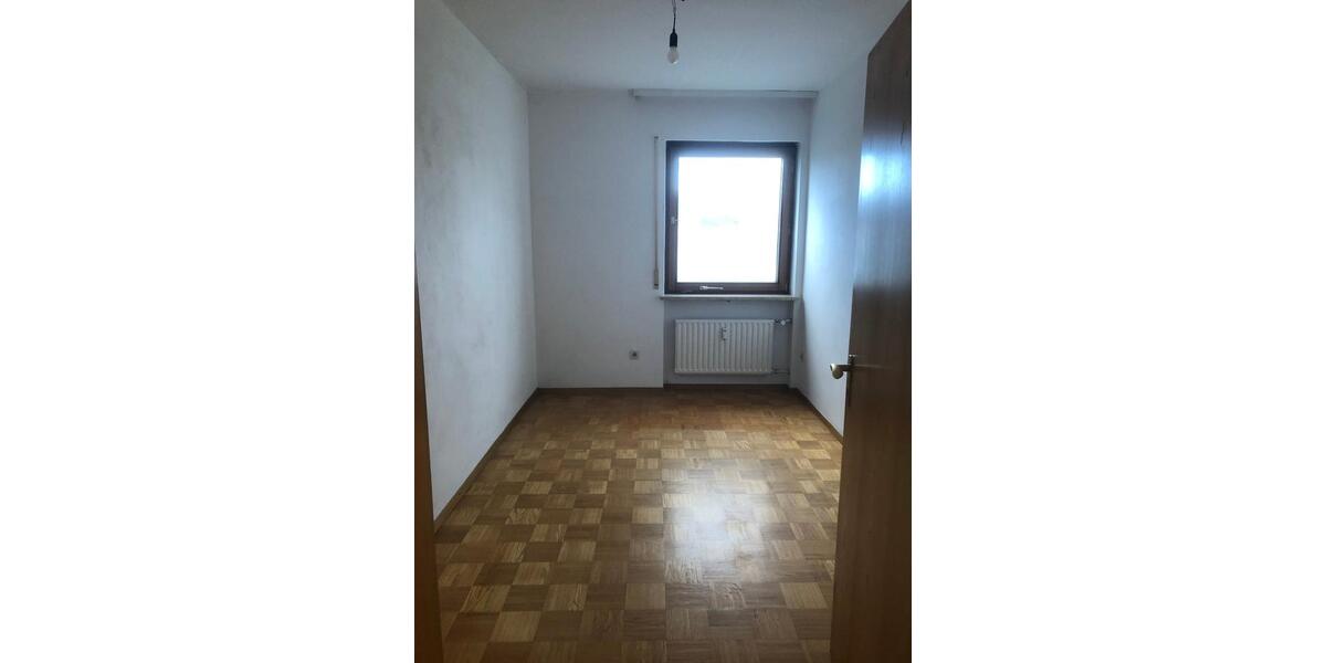 Erdgeschoßwohnung Karlskron - 3.5 Zimmer, 126 m&sup2;, 1.500&euro; | Angebot:24851066