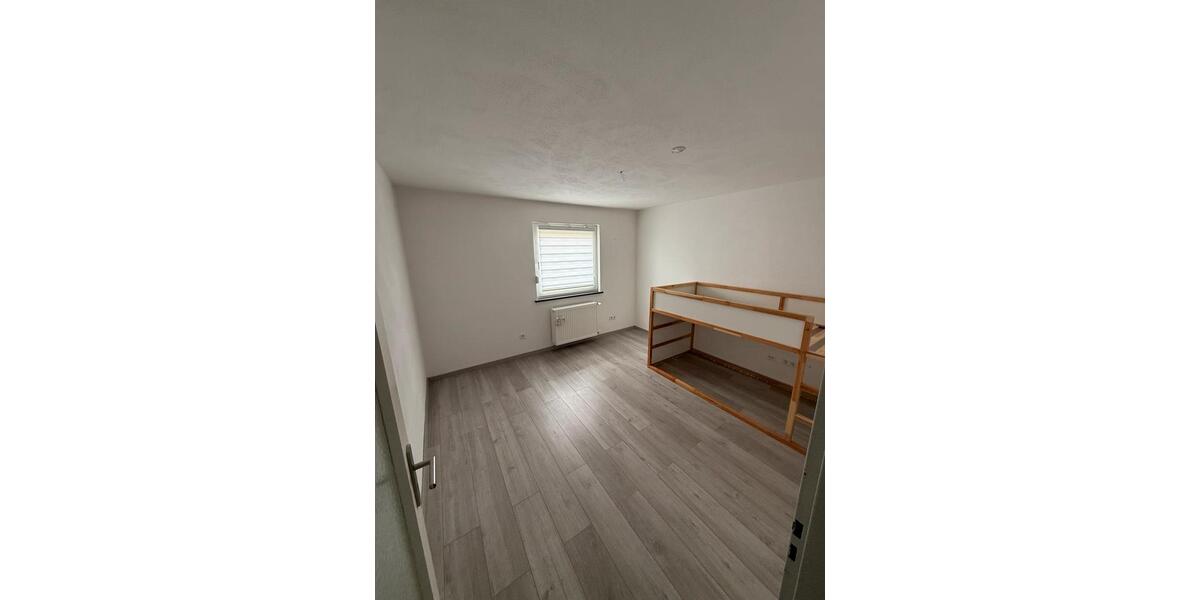 Reihenhaus Ingolstadt Südost - 5 Zimmer, 126 m&sup2;, 530.000&euro; | Angebot:27263499