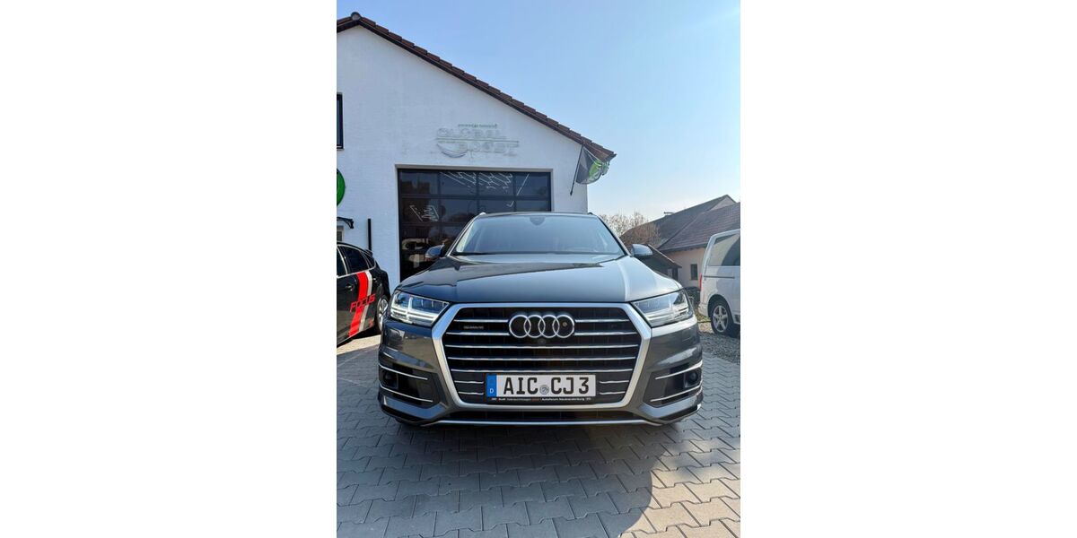 Audi Q7 175.692 km 32.999 &euro; Ehekirchen 86676