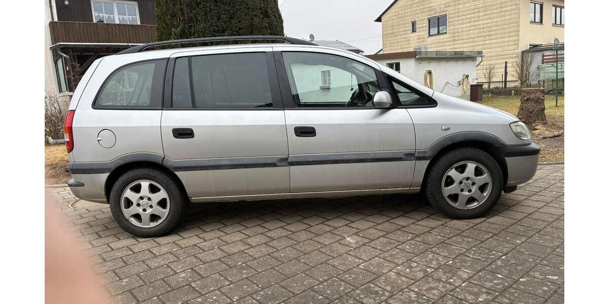 Opel Zafira 315.000 km 700 &euro; Münchsmünster 85126