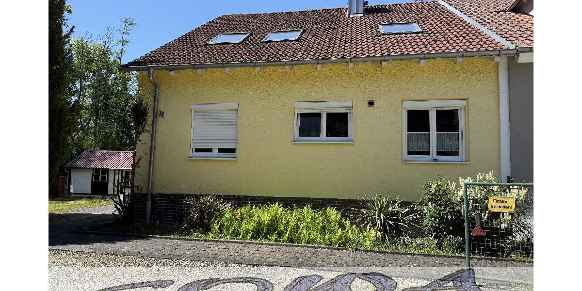Attraktives Haus mit Ausbaupotential und mit großzügigem Grundstück und Waldfläche in Weichering - Ein Objekt von Ihrem Immobilienpartner SOWA Immobilien und Finanzen - Einfamilienhaus Weichering | Angebot:26060386