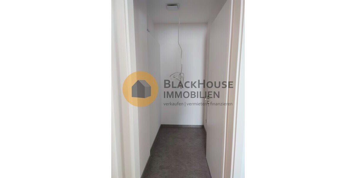 Alternative zum Haus: 6 Zimmer, 187 m² auf einer Ebene, citynah, Bj. 2022, Energie A+ - Mehrfamilienhaus, Wohnhaus Ingolstadt Südost | Angebot:25838779