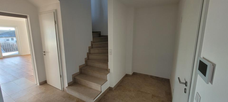 Maisonettenwohnung Hepberg - 5 Zimmer, 121 m&sup2;, 1.660&euro; | Angebot:25420720