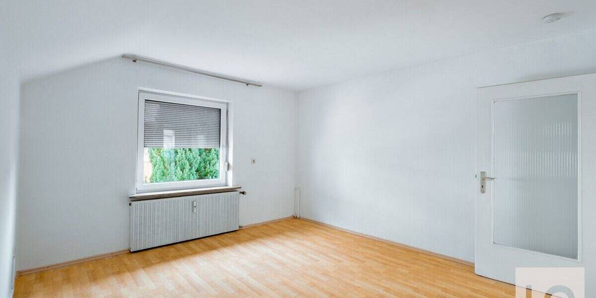 Mehrfamilienhaus, Wohnhaus Ingolstadt Mailing - 9 Zimmer, 260 m&sup2;, 639.000&euro; | Angebot:25745915