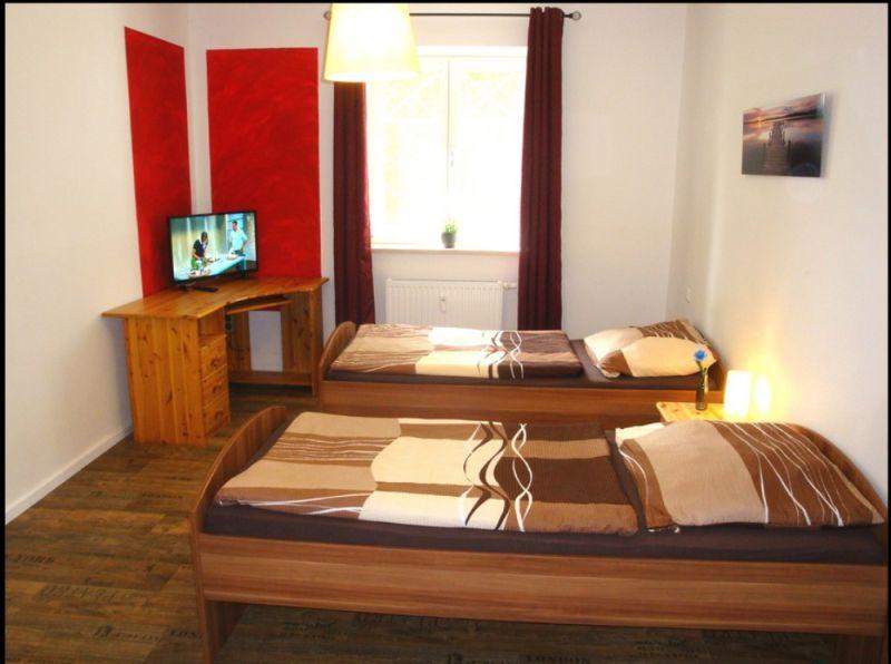Erdgeschoßwohnung Wolnzach - 2 Zimmer, 95 m&sup2;, 95&euro; | Angebot:26014396