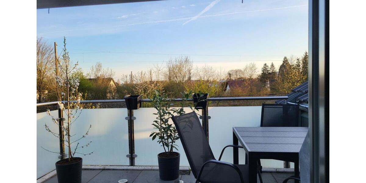 Dachgeschoßwohnung Neuburg an der Donau - 4 Zimmer, 110 m&sup2;, 1.450&euro; | Angebot:25855032