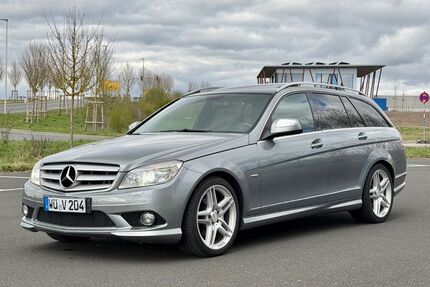 Mercedes-Benz 220 205.000 km 8.950 &euro; Pfaffenhofen an der Ilm 85276