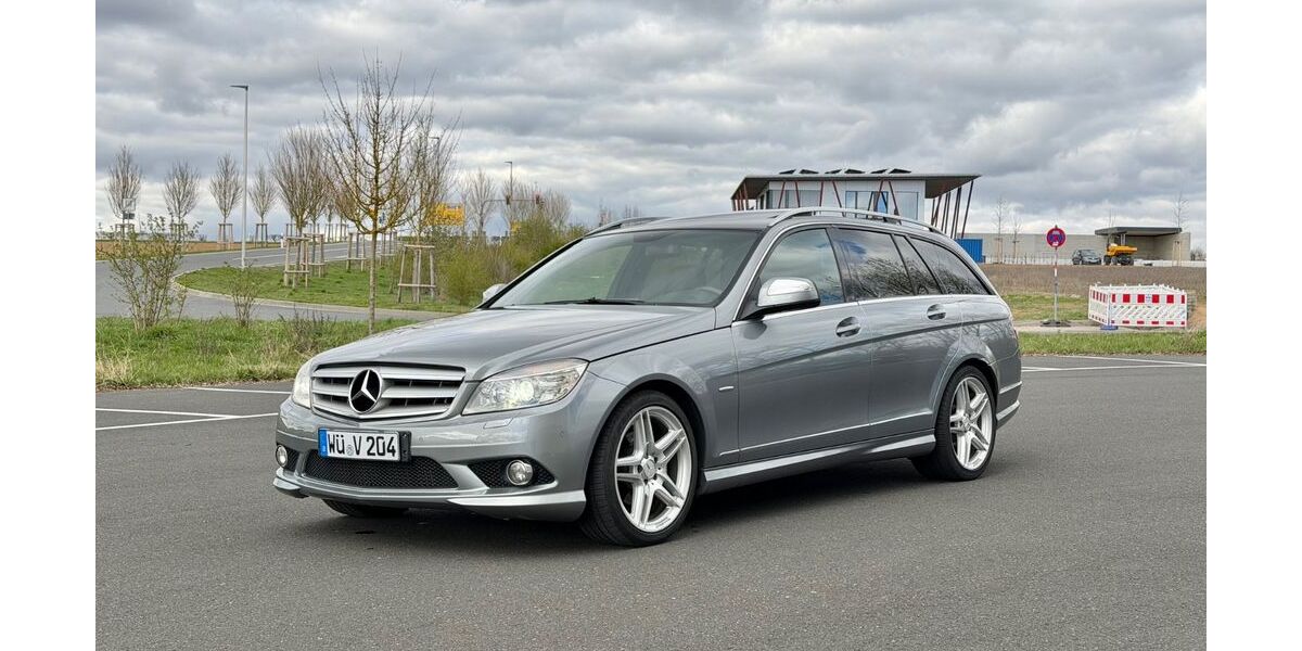 Mercedes-Benz 220 205.000 km 8.950 &euro; Pfaffenhofen an der Ilm 85276
