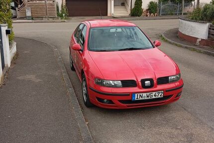 Seat Leon 205.000 km 2.200 &euro; Karlskron 85123