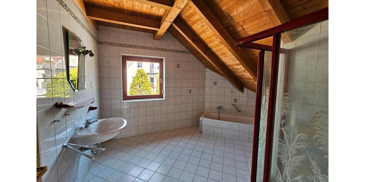 Einfamilienhaus Ehekirchen - 4 Zimmer, 173 m&sup2;, 1.850&euro; | Angebot:26423940