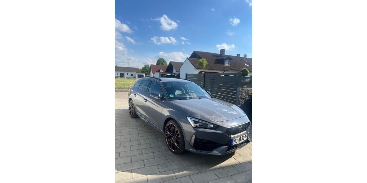 Cupra Leon 84.000 km 22.600 &euro; Langenmosen 86571
