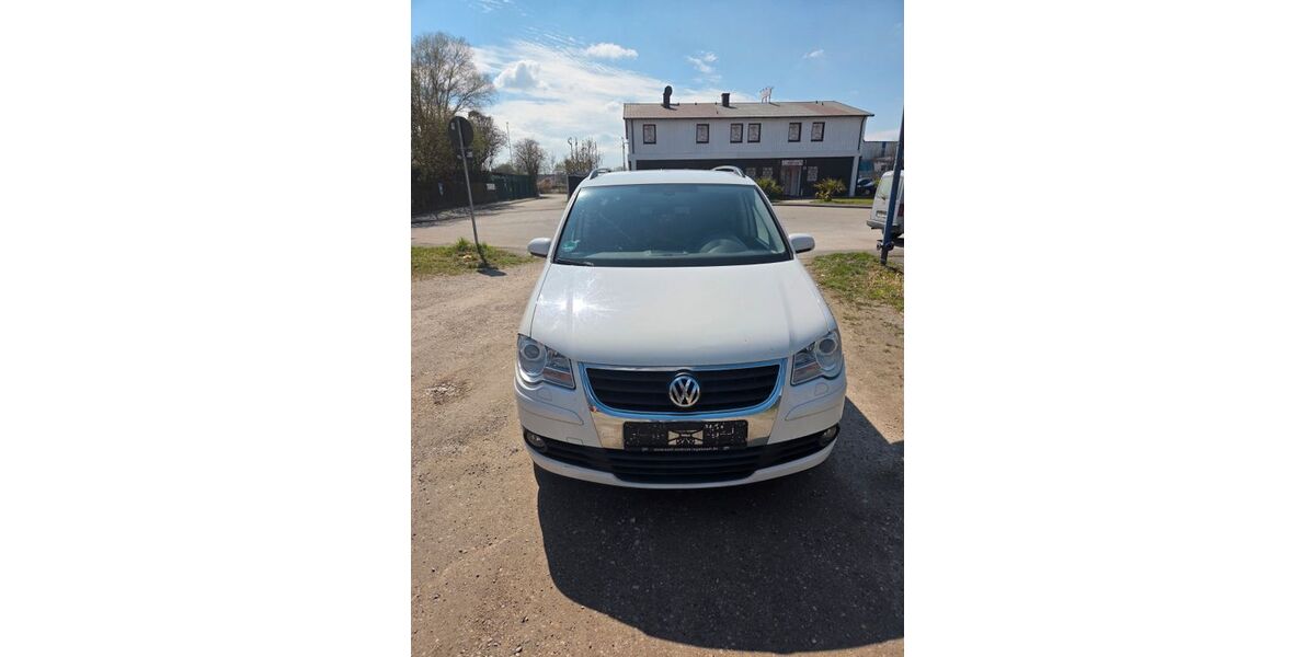 VW Touran 236.500 km 2.999 &euro; Lenting 85101