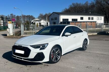 Audi S3 16.000 km 53.999 &euro; Neustadt / Donau 93333