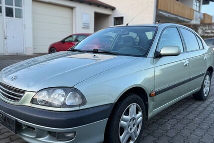 Toyota Avensis 271.500 km 2.190 &euro; Ingolstadt 85053