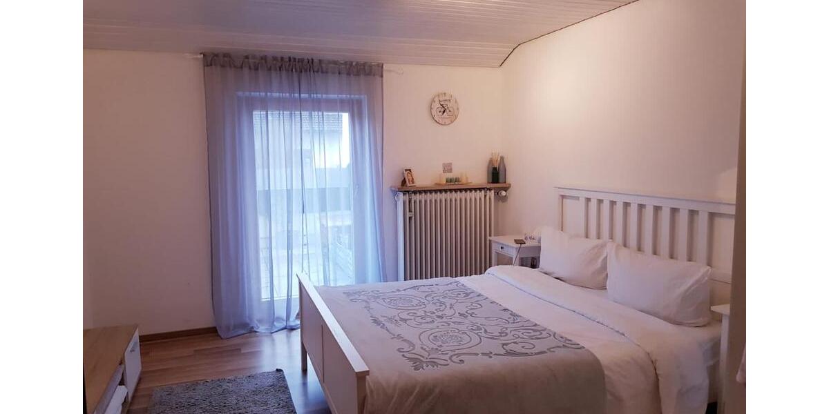 Mehrfamilienhaus, Wohnhaus Wettstetten - 10 Zimmer, 245 m&sup2;, 950.000&euro; | Angebot:24640296