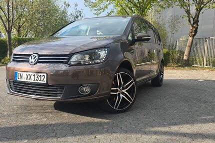 VW Touran 220.000 km 6.888 &euro; Ingolstadt 85057