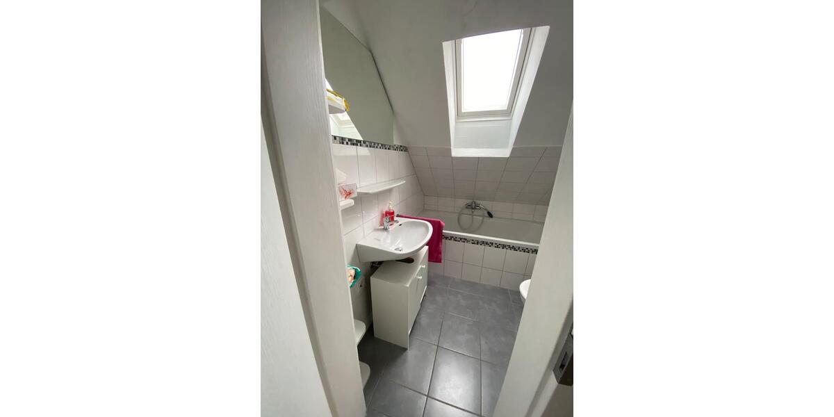 Dachgeschoßwohnung Ingolstadt Münchener Straße - 2 Zimmer, 50 m&sup2;, 800&euro; | Angebot:26653304