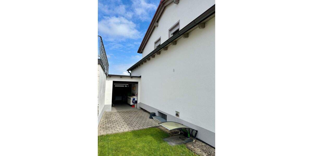 Mehrfamilienhaus, Wohnhaus Denkendorf - 5 Zimmer, 238 m&sup2;, 550.000&euro; | Angebot:25670987