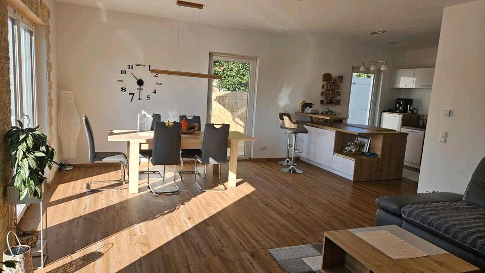 Doppelhaushälfte Denkendorf - 4 Zimmer, 127 m&sup2;, 490.000&euro; | Angebot:26963235