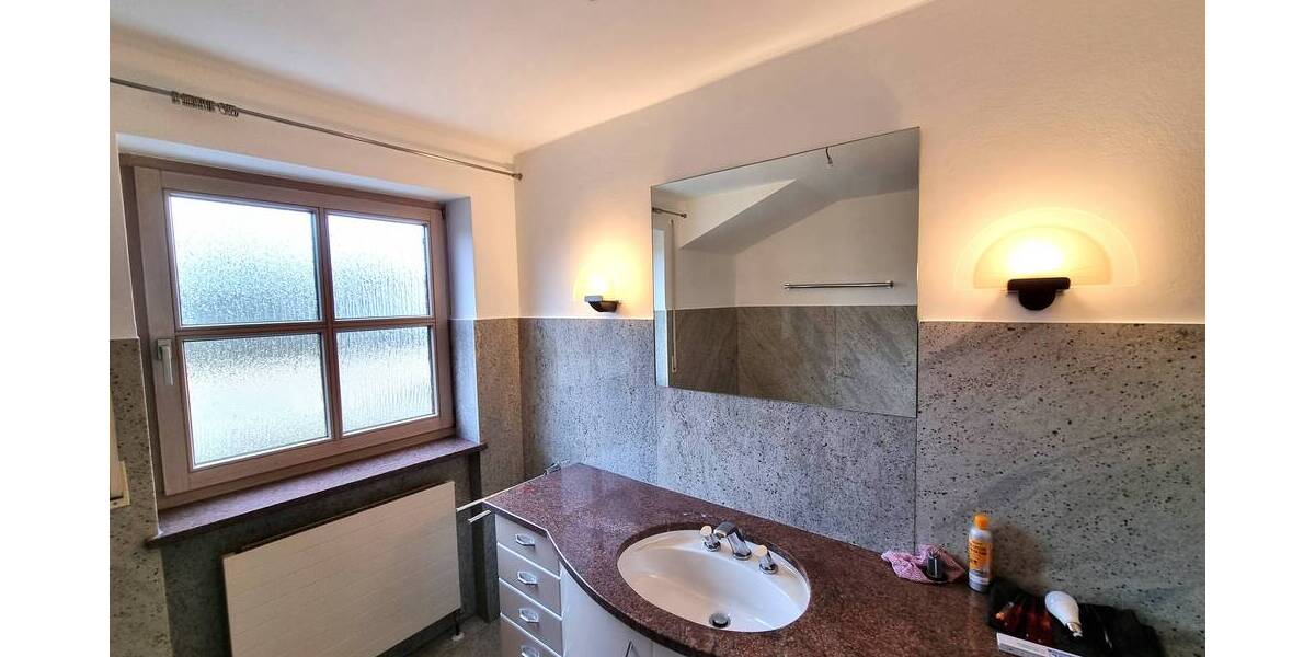 Etagenwohnung Ingolstadt Spitalhof - 3 Zimmer, 102 m&sup2;, 1.250&euro; | Angebot:26787284