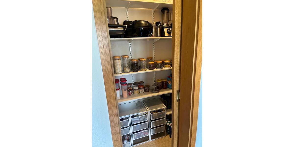 Etagenwohnung Ingolstadt Nordost - 2 Zimmer, 83 m&sup2;, 1.050&euro; | Angebot:25811058