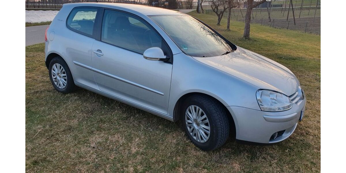 VW Golf 124.500 km 3.899 &euro; Hohenwart 86558