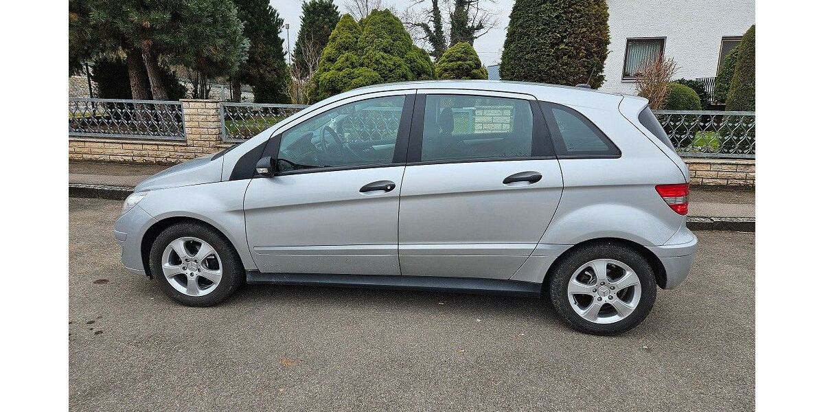 Mercedes-Benz B 170 100.001 km 7.500 &euro; Manching 85077
