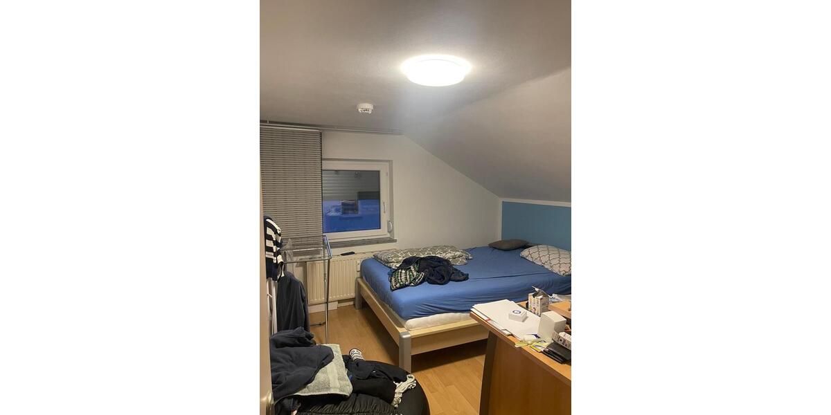 Dachgeschoßwohnung Ingolstadt Nordost - 2 Zimmer, 45 m&sup2;, 900&euro; | Angebot:25830805
