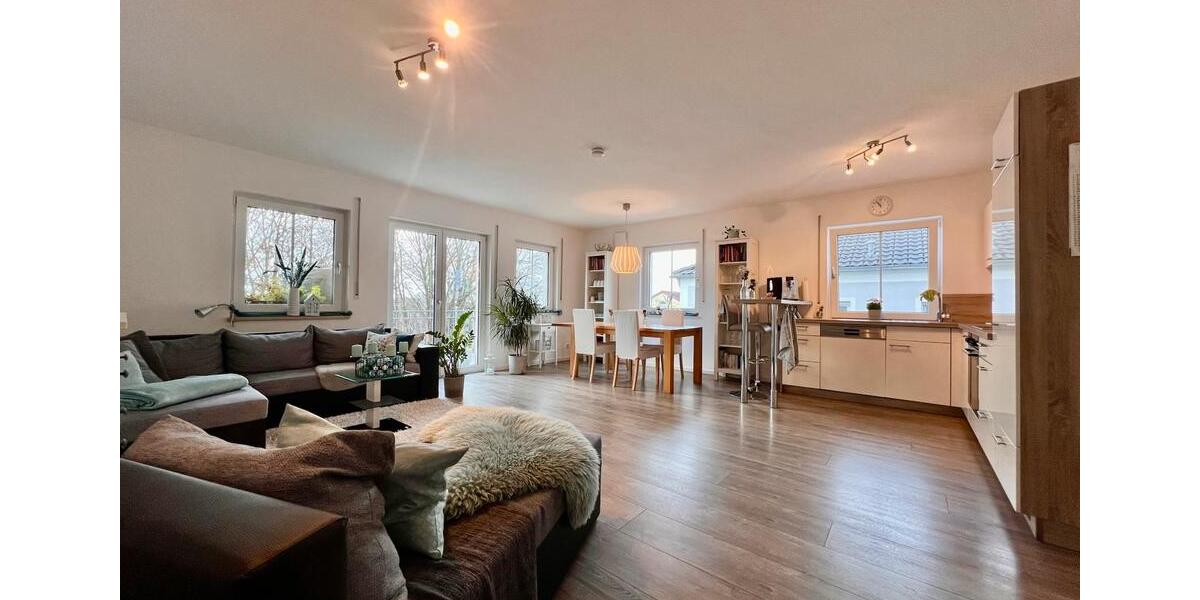 Etagenwohnung Hepberg - 3 Zimmer, 88 m&sup2;, 1.300&euro; | Angebot:26461586