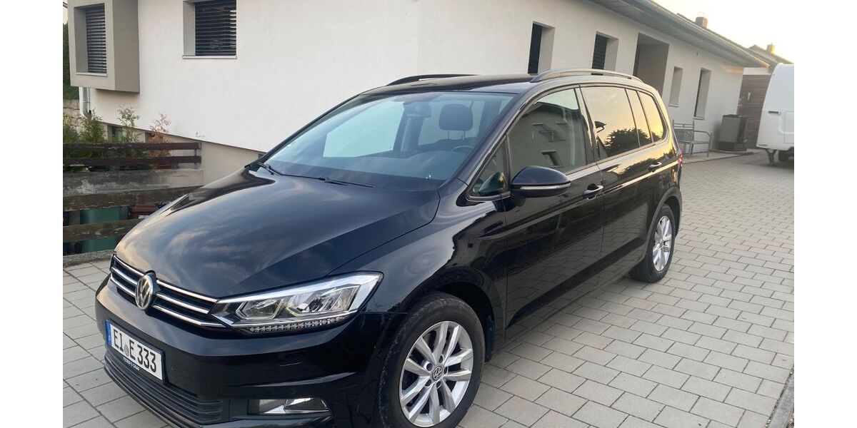 VW Touran 148.000 km 15.500 &euro; Denkendorf 85095